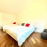 Ampia moderna casa su 2 piani nel cuore di Verona
